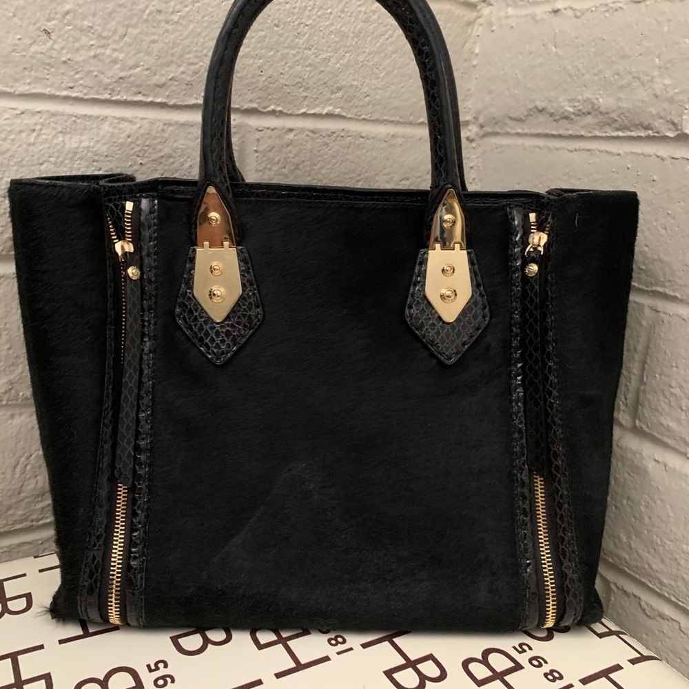 ❌❤️SOLD❌❤️Henri bendel A list satchel